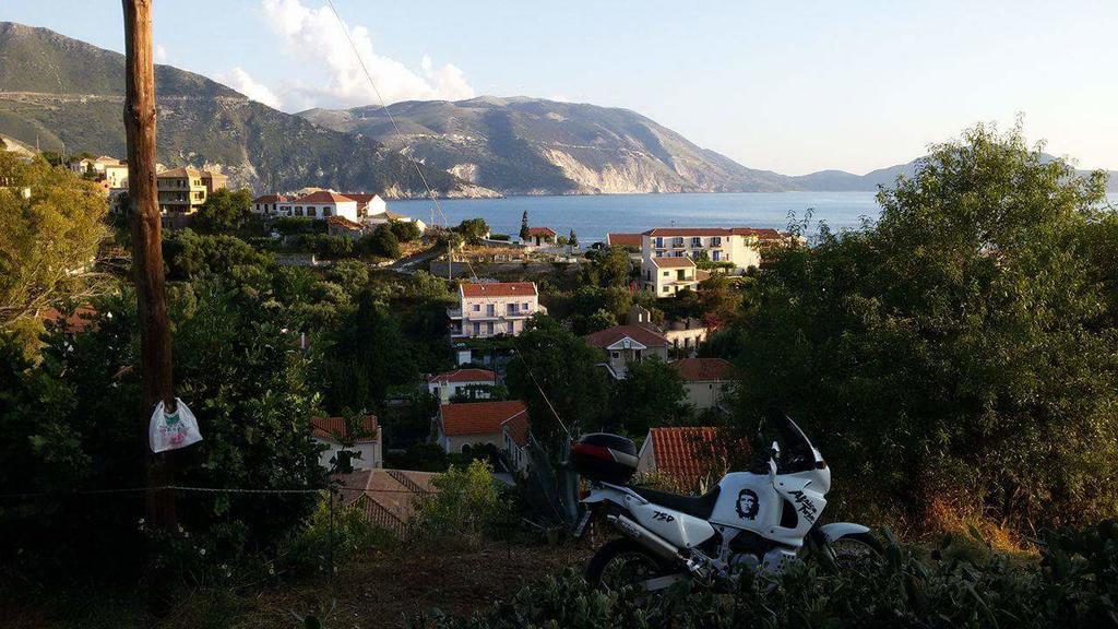Assos Caldera Apartment Asos ภายนอก รูปภาพ